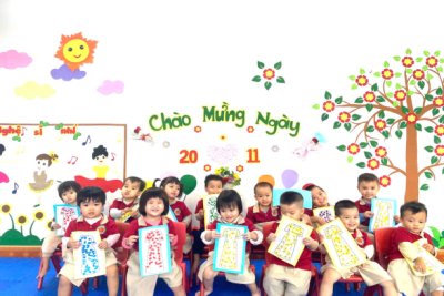 CÔ VÀ TRÒ LỚP NHÀ TRẺ A2 TRƯỜNG MẦM NON TRỰC MỸ TỔ CHỨC HOẠT ĐỘNG TRẢI NGHIỆM CHÀO MỪNG NGÀY NHÀ GIÁO VIỆT NAM 20/11