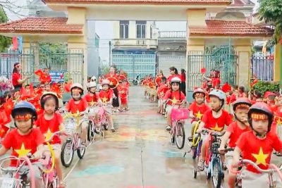 Một số hình ảnh về chương trình Tôi Yêu Việt Nam và An toàn giao thông với bé năm học 2025-2026 trường MN Trực Mỹ